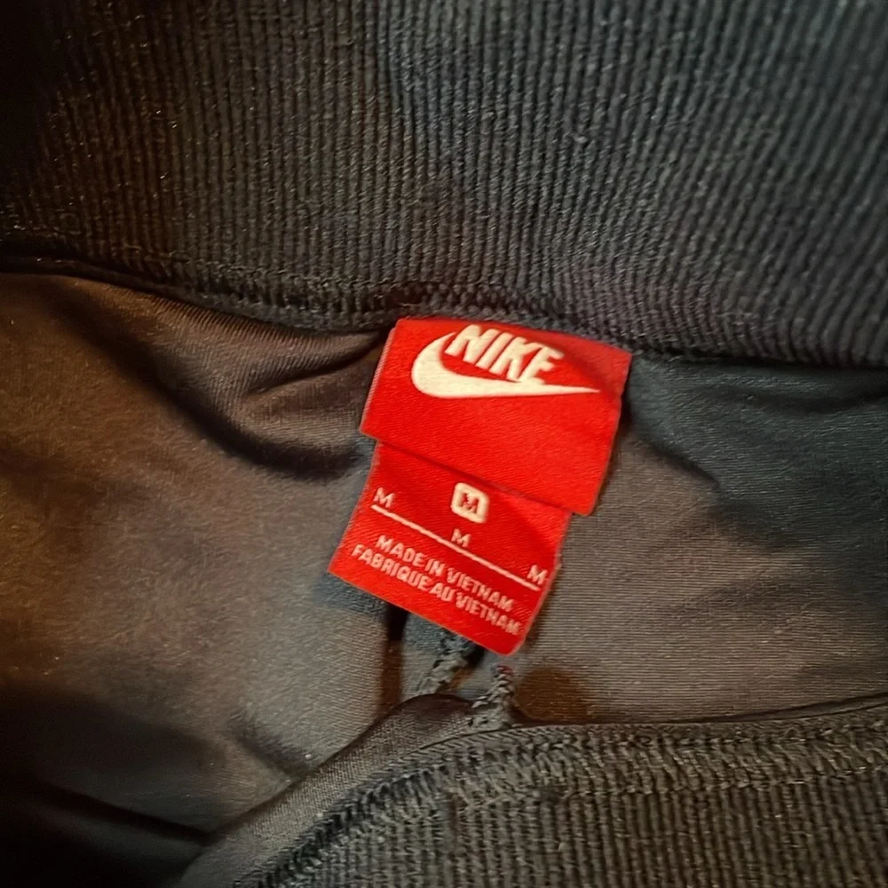 Nike High Rise‎ Black Leggings Size Medium